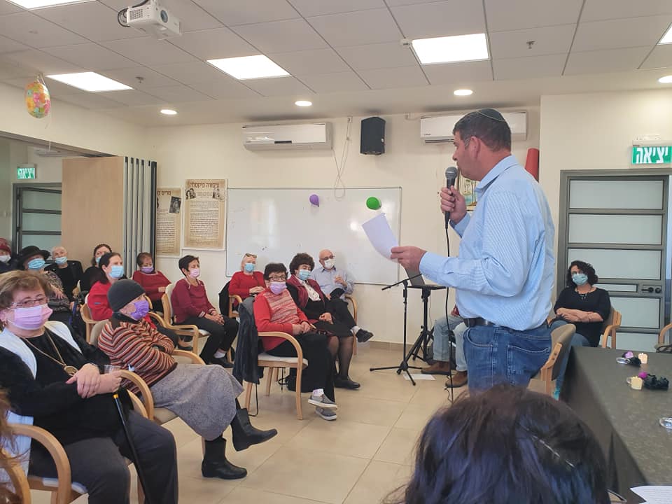 טקס מרגש במעמד ראש העיר יוסי ברודני וניצולי שואה תושבי העיר
