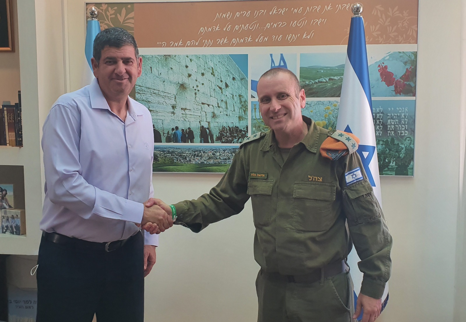 ראש העיר יוסי ברודני עם אלמ אריאל בליץ