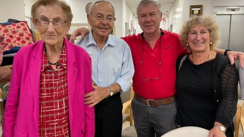 חודש האזרח הוותיק 3.jpg