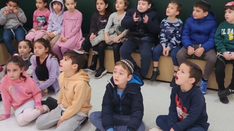 חנוכה עם ערכים