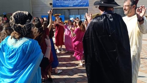 והעיר גבעת שמואל צהלה ושמחה