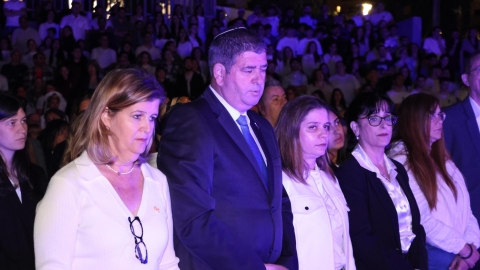 ערב יום הזיכרון בגבעת שמואל 11.jpg