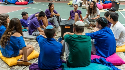 בני נוער בשיח משותף לחיבור וללכידות 1.jpg