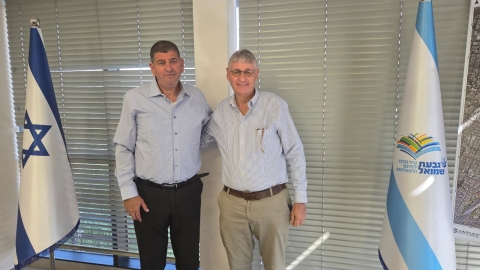 ביקור נציגי הוועדה המחוזית לתכנון ולבנייה 1 2.jpg