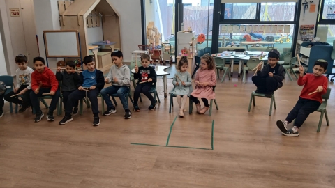 עיריית גבעת שמואל דואגת לילדי העובדים החיוניים 3.jpg