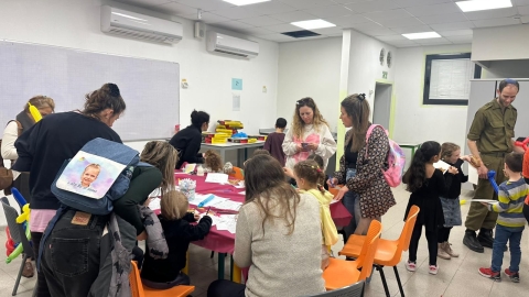 שעת סיפור וחיבוק למשפחות המגויסות 3.jpg