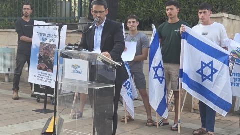מיגונית לזכרו של רוני גניזאת 3.jpg
